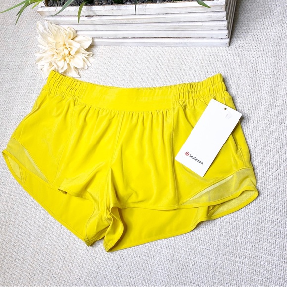 Lululemon Soleil Yellow Hotty Hot Gym Shorts - Picture 6 of 9